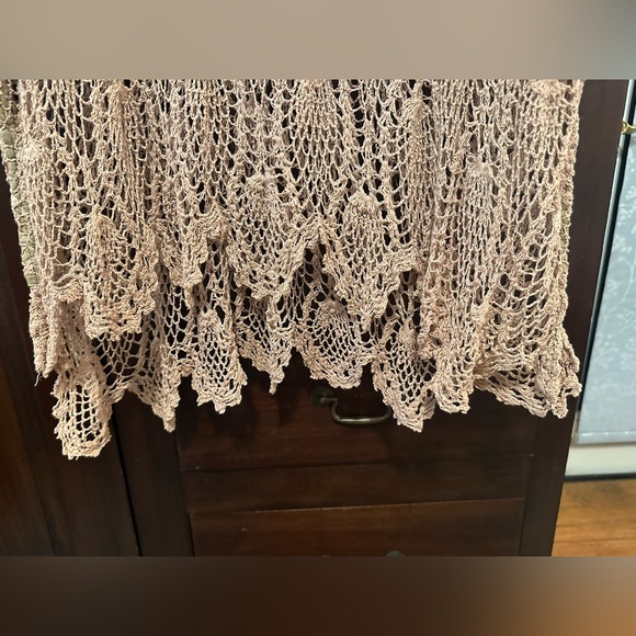 One size taupe/tan crocheted beach coverup - Picture 6 of 8